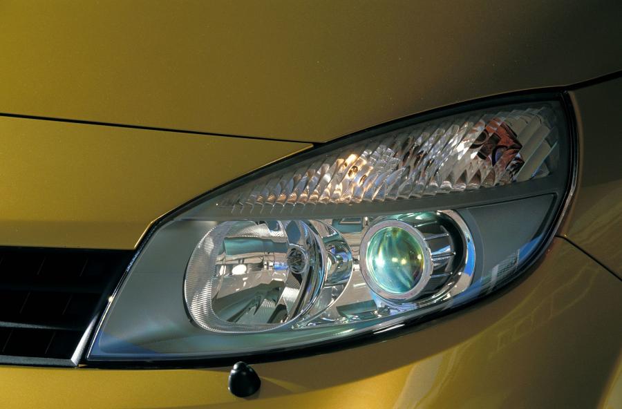  Renault Scenic 2003 года  (фото 33 из 53)